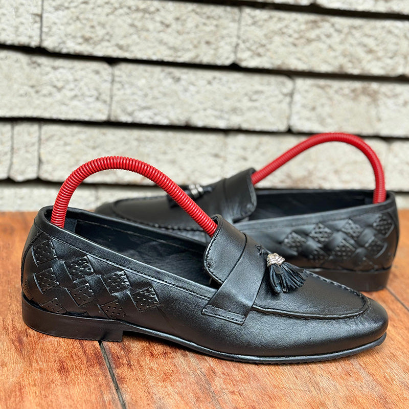 The Woven Shoes With Tassels UL-2418 BLK